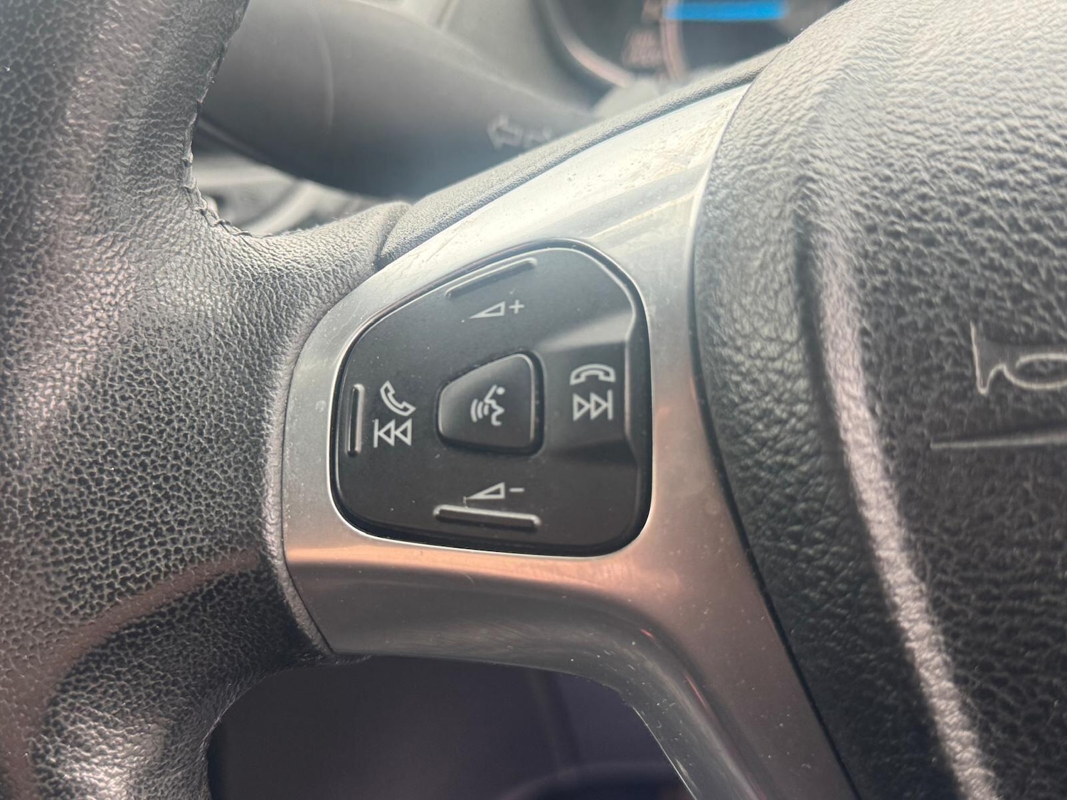 Used Ford Fiesta 2013 for sale - 76032372: Photo 13