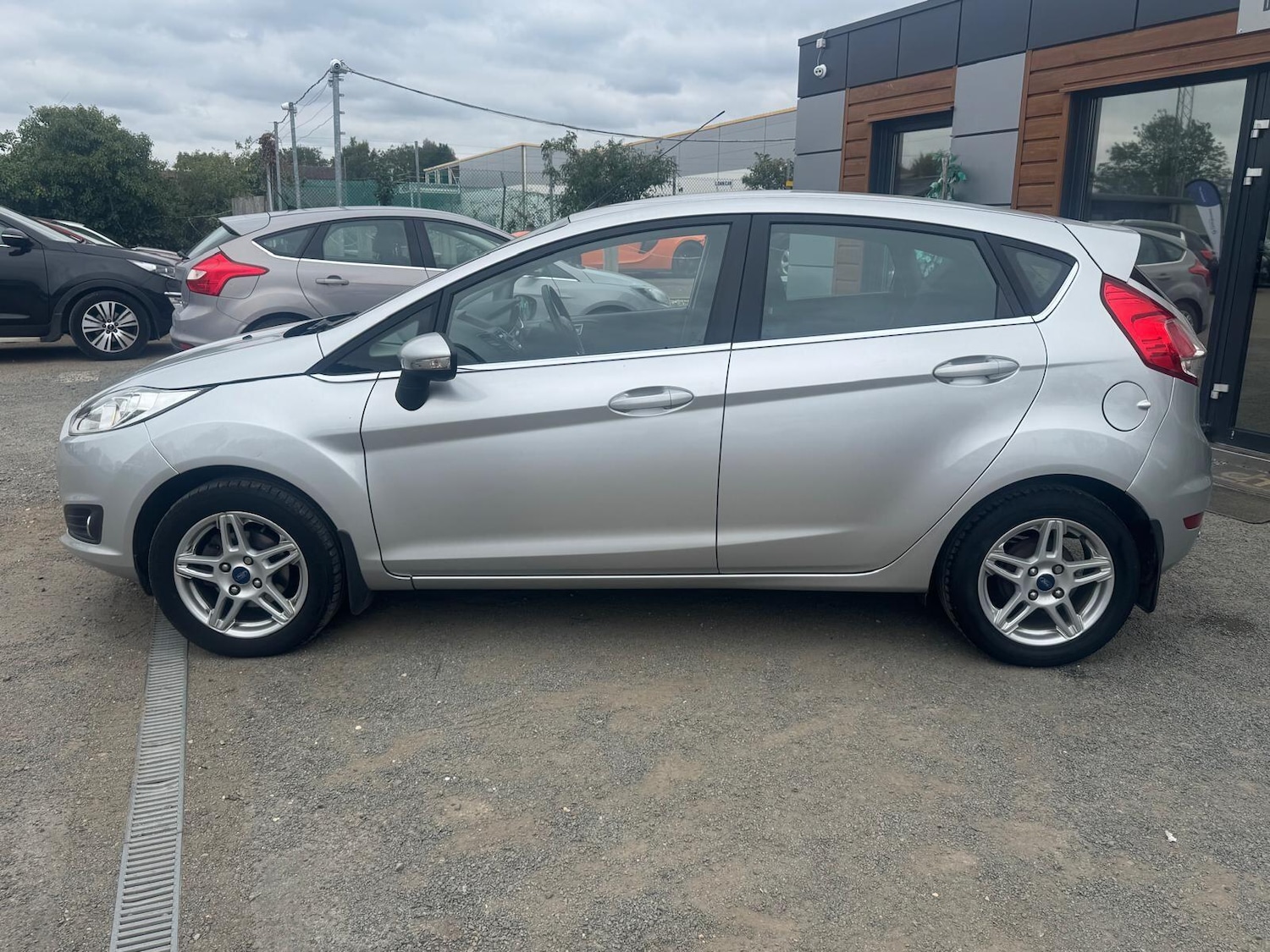 Used Ford Fiesta 2013 for sale - 76032372: Photo 5