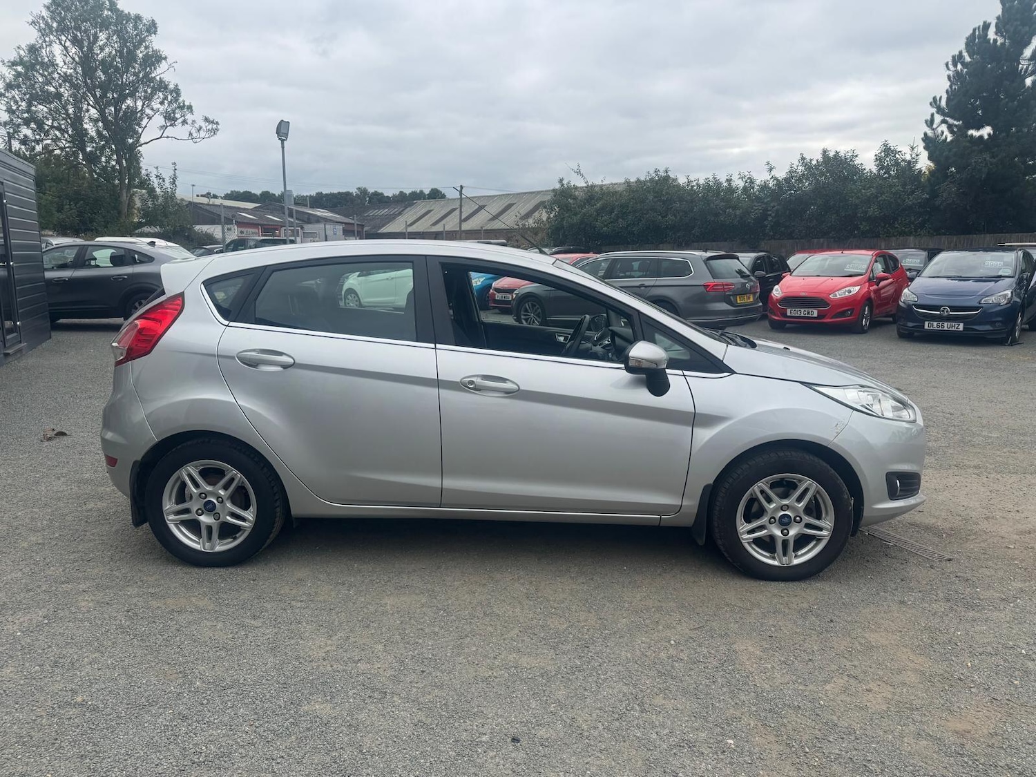 Used Ford Fiesta 2013 for sale - 76032372: Photo 7