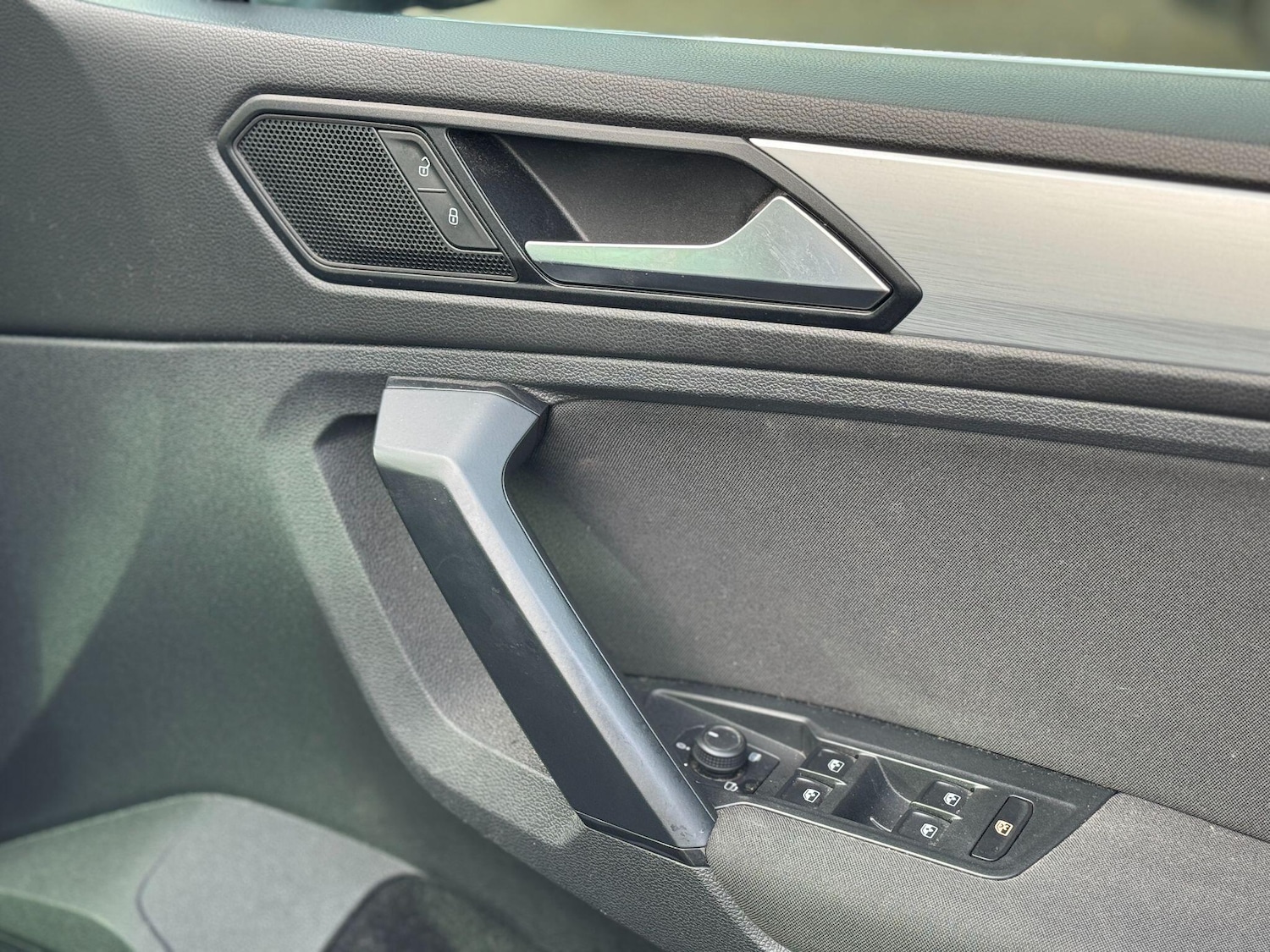 Used Volkswagen Tiguan 2019 for sale - 77934184: Photo 23