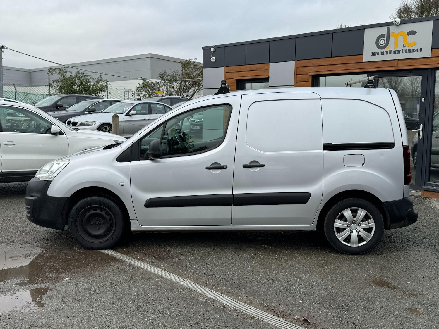 Used Citroen Berlingo 2017 for sale - 76728249: Photo 2
