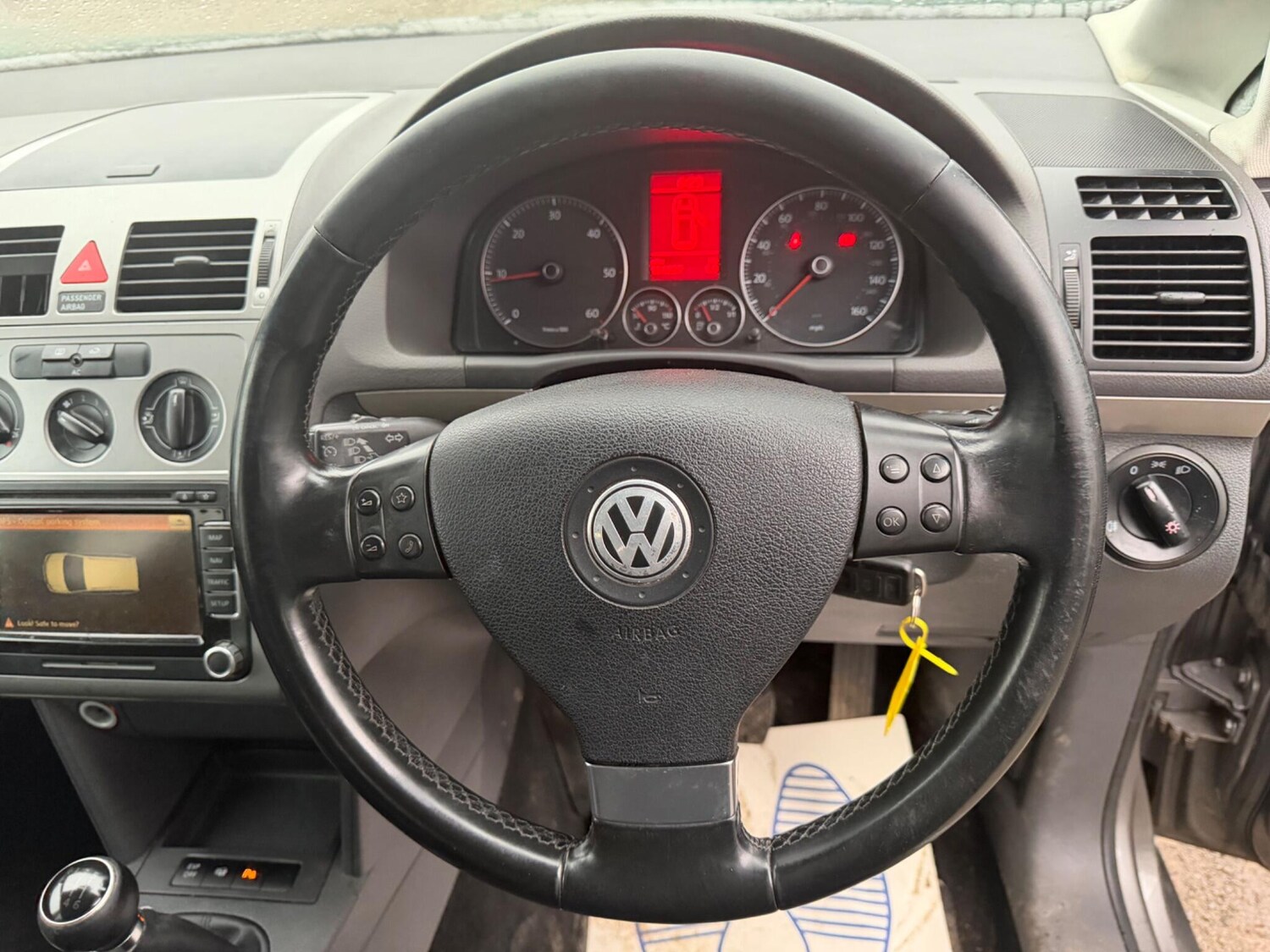 Used Volkswagen Touran 2010 for sale - 77934208: Photo 16