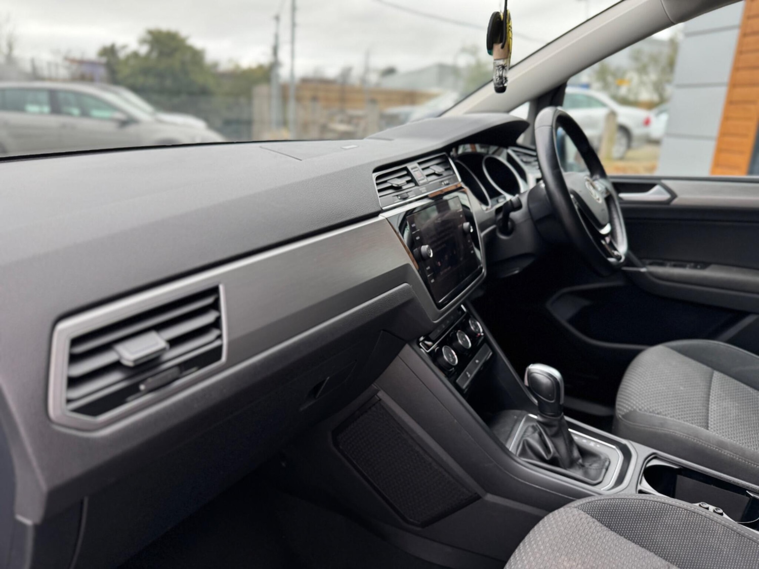 Used Volkswagen Touran 2021 for sale - 77934175: Photo 10