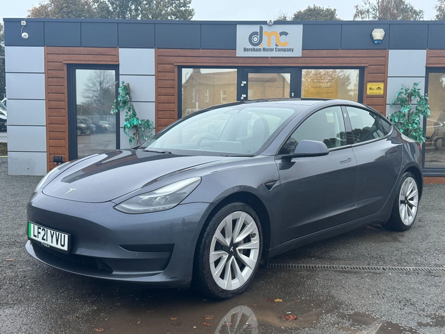 Used Tesla Model 3 2021 for sale - 76408672: Photo 1