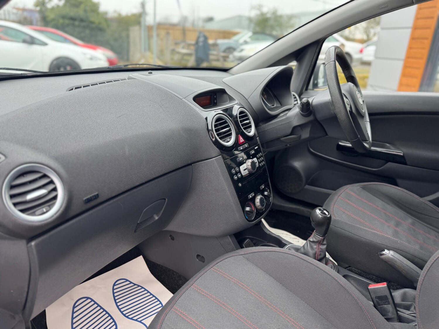 Used Vauxhall Corsa 2012 for sale - 77934187: Photo 11