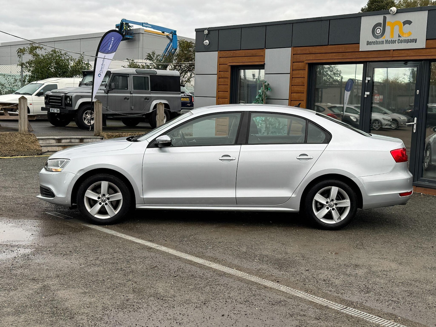 Used Volkswagen Jetta 2014 for sale - 76188795: Photo 2
