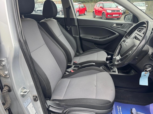 Used Hyundai i20 2018 for sale - 76189965: Photo 10