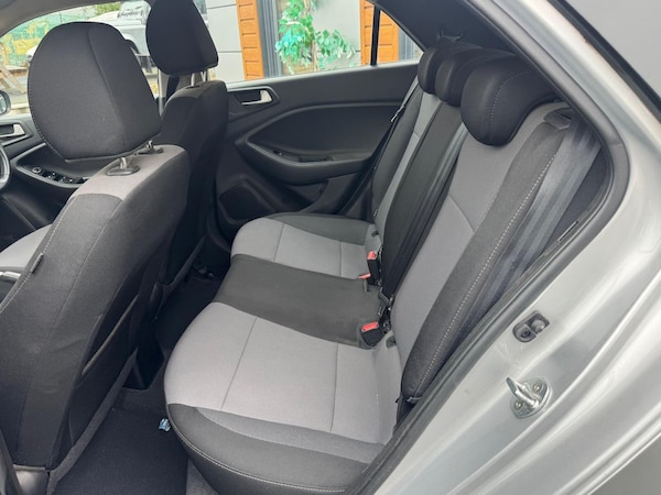 Used Hyundai i20 2018 for sale - 76189965: Photo 12