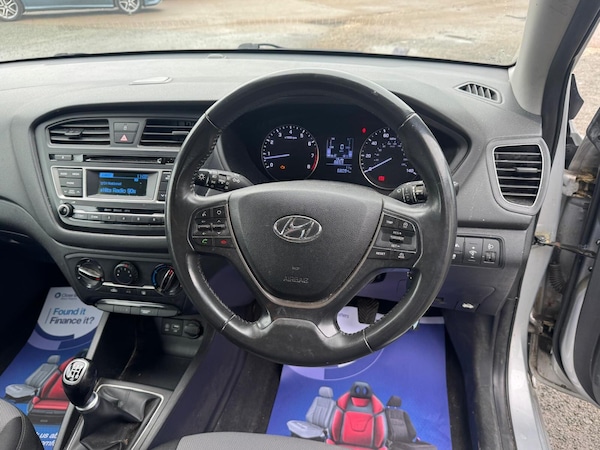 Used Hyundai i20 2018 for sale - 76189965: Photo 24