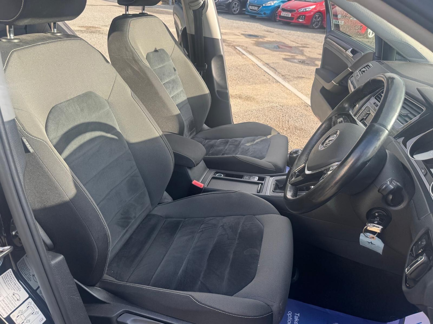 Used Volkswagen Golf 2015 for sale - 76042342: Photo 10