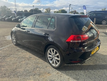 Used Volkswagen Golf 2015 for sale - 76042342: Photo 4