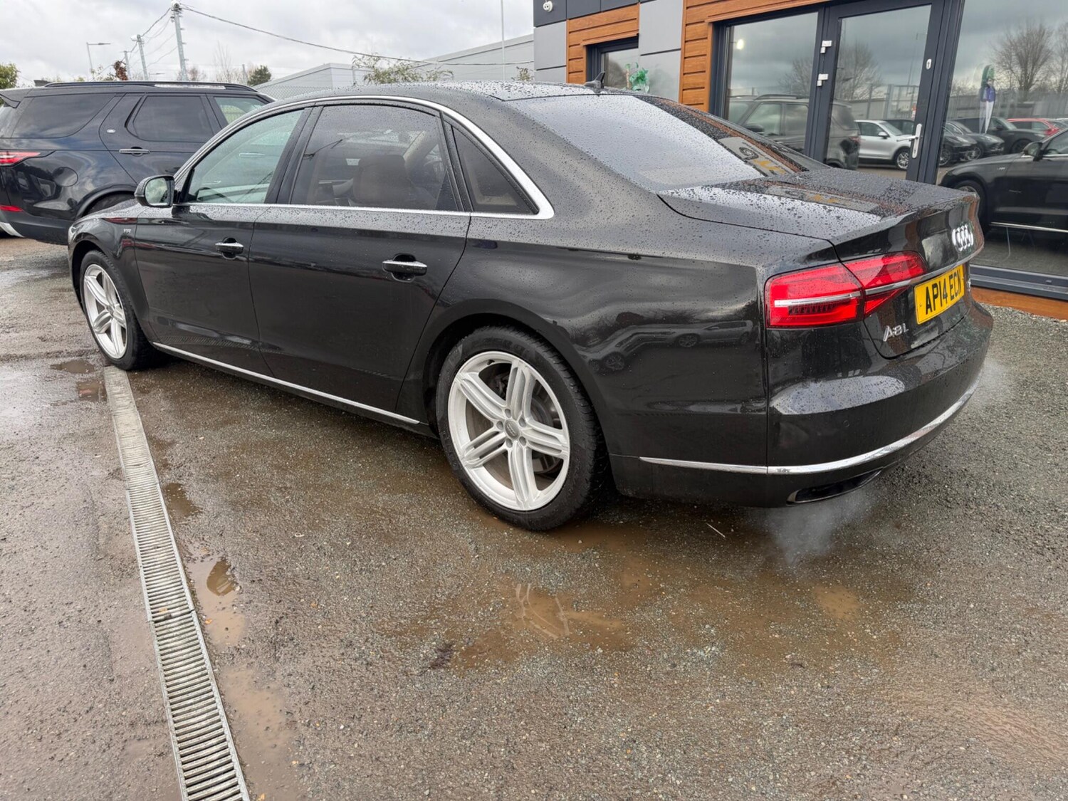 Used Audi A8 2014 for sale - 77934191: Photo 8