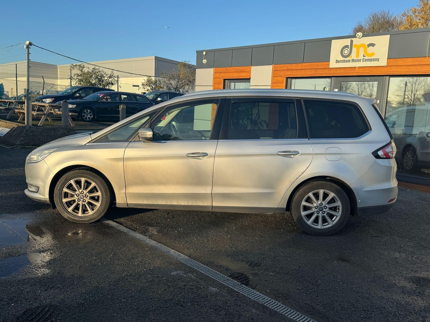 Used Ford Galaxy 2016 for sale - 76780833: Photo 3