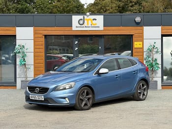 Used Volvo V40 2015 for sale - 79621128: Photo