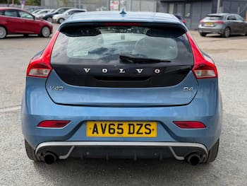 Used Volvo V40 2015 for sale - 79621128: Photo