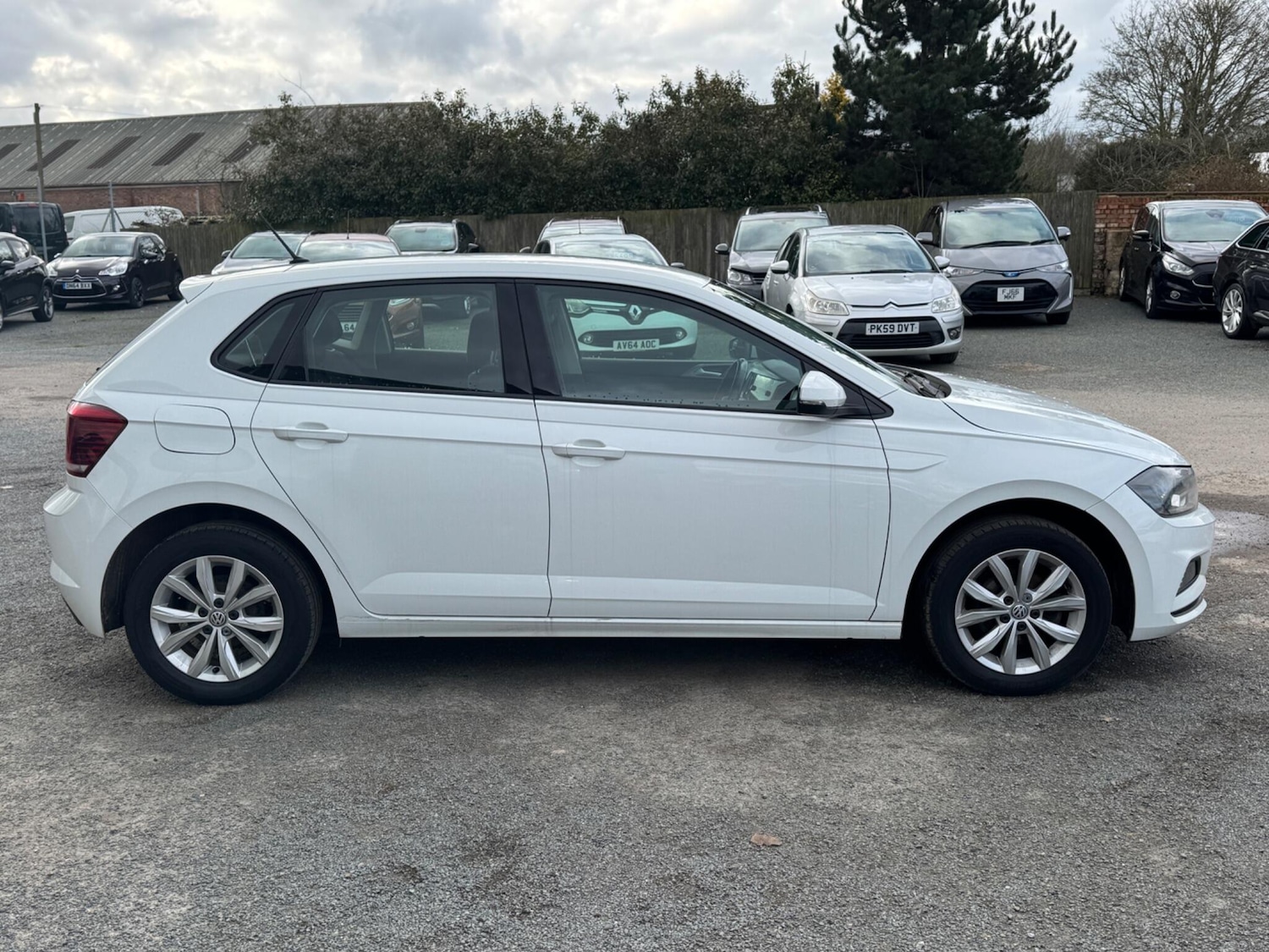 Used Volkswagen Polo 2018 for sale - 77934210: Photo 4