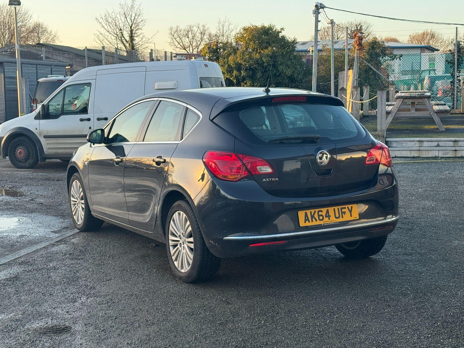Used Vauxhall Astra 2014 for sale - 76832766: Photo 3