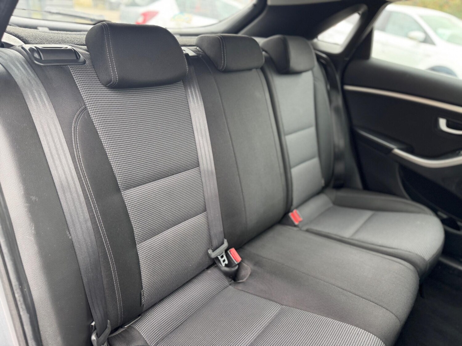 Used Hyundai i30 2014 for sale - 77934180: Photo 15