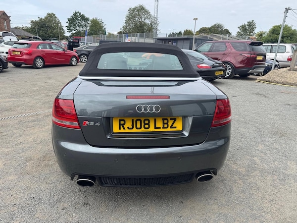 Used Audi RS4 Cabriolet 2008 for sale - 74271530: Photo 12