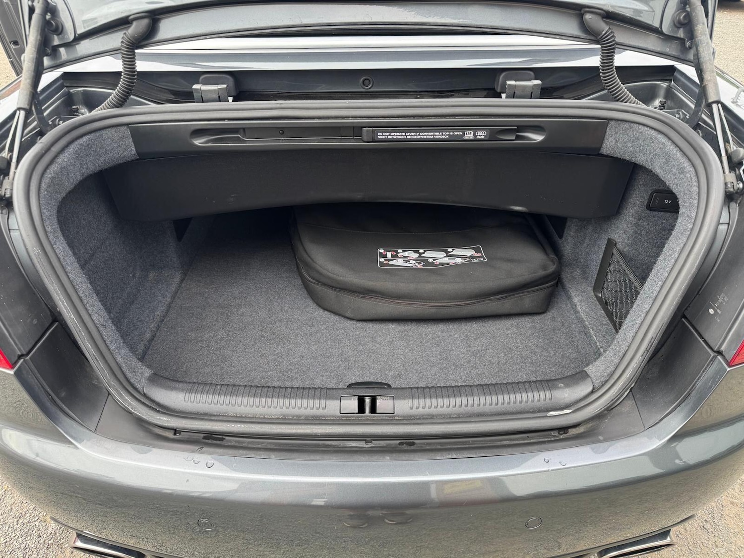 Used Audi RS4 Cabriolet 2008 for sale - 74271530: Photo 46