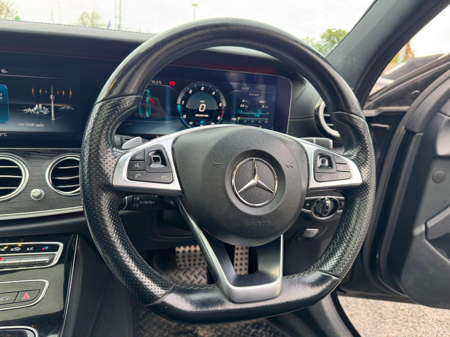 Used Mercedes-Benz E Class 2017 for sale - 76499226: Photo 30