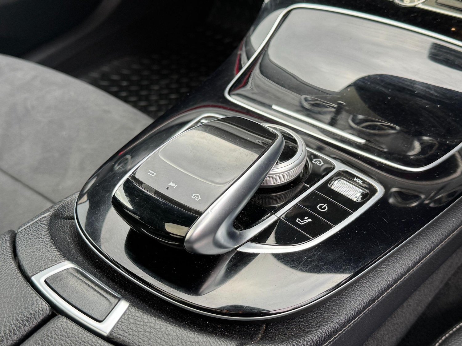 Used Mercedes-Benz E Class 2017 for sale - 76499226: Photo 31