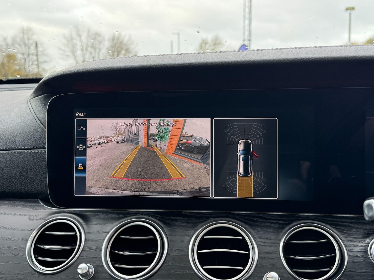 Used Mercedes-Benz E Class 2017 for sale - 76499226: Photo 34