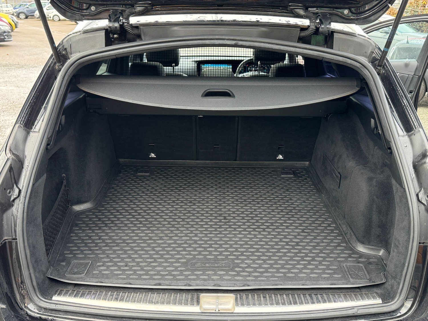 Used Mercedes-Benz E Class 2017 for sale - 76499226: Photo 37