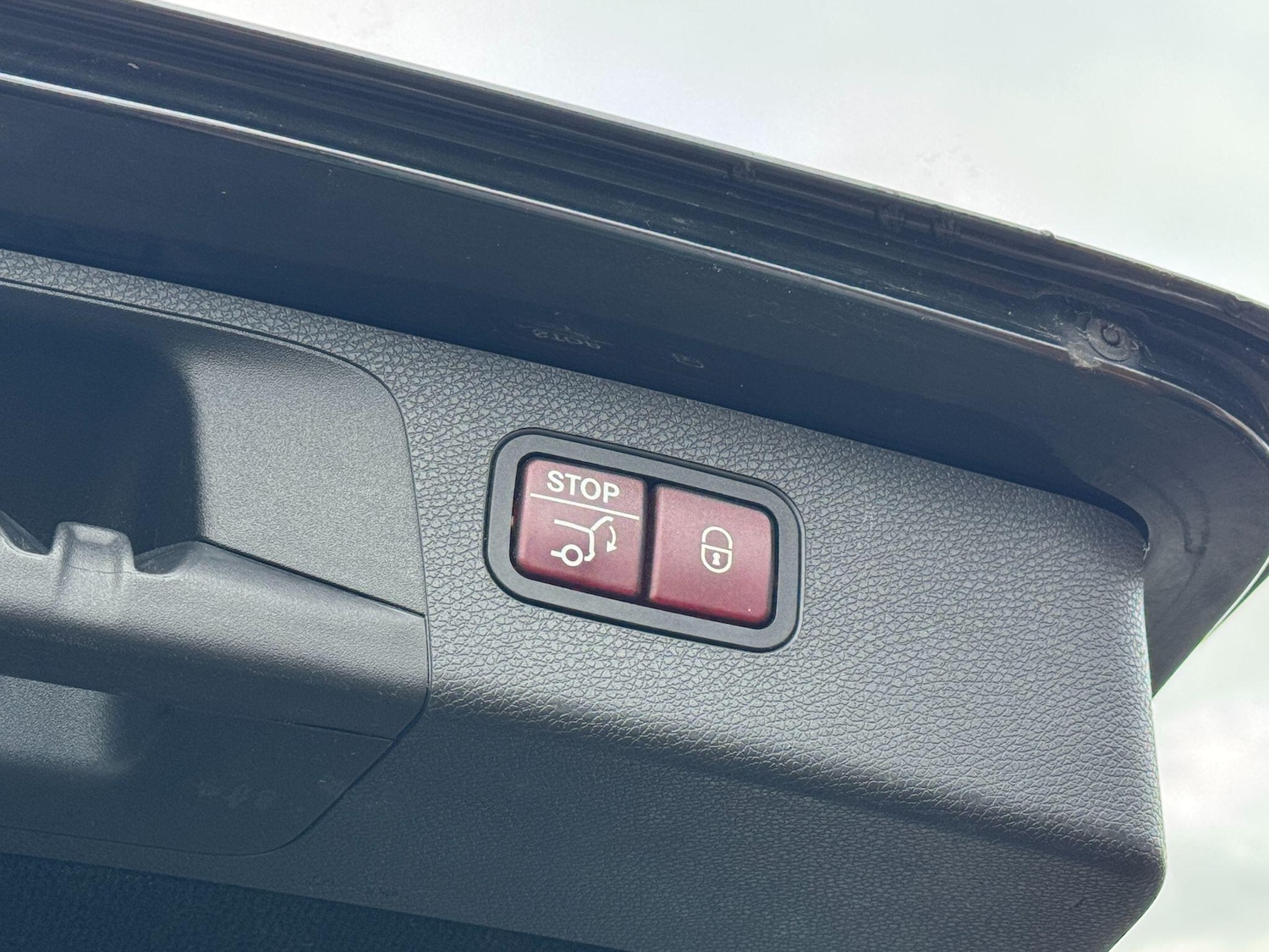 Used Mercedes-Benz E Class 2017 for sale - 76499226: Photo 38