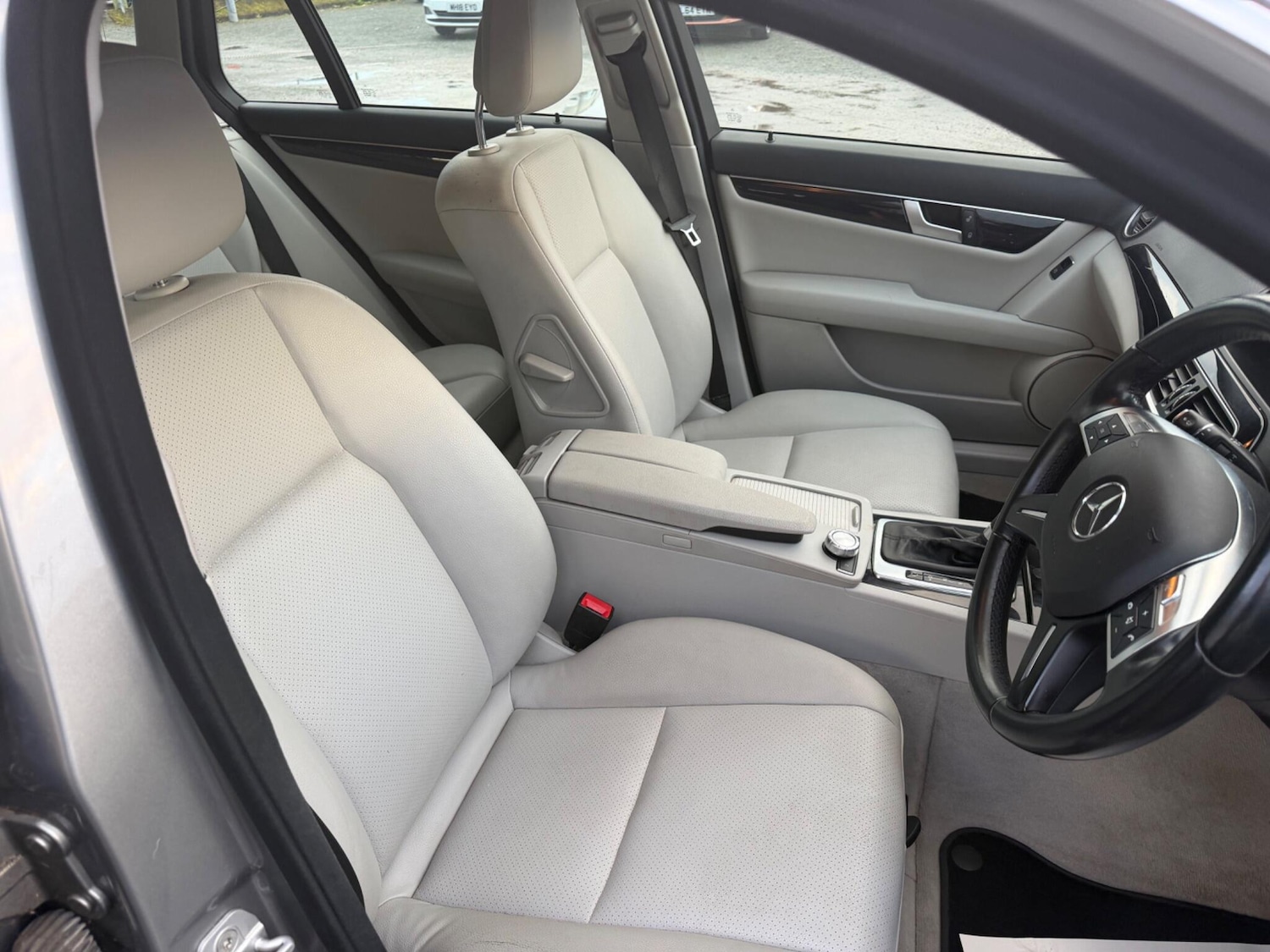 Used Mercedes-Benz C Class 2012 for sale - 77934176: Photo 15