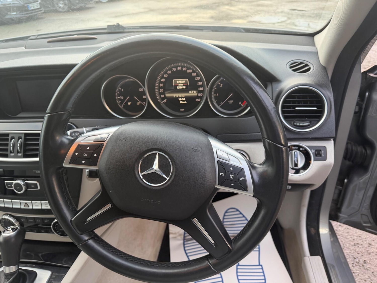 Used Mercedes-Benz C Class 2012 for sale - 77934176: Photo 17