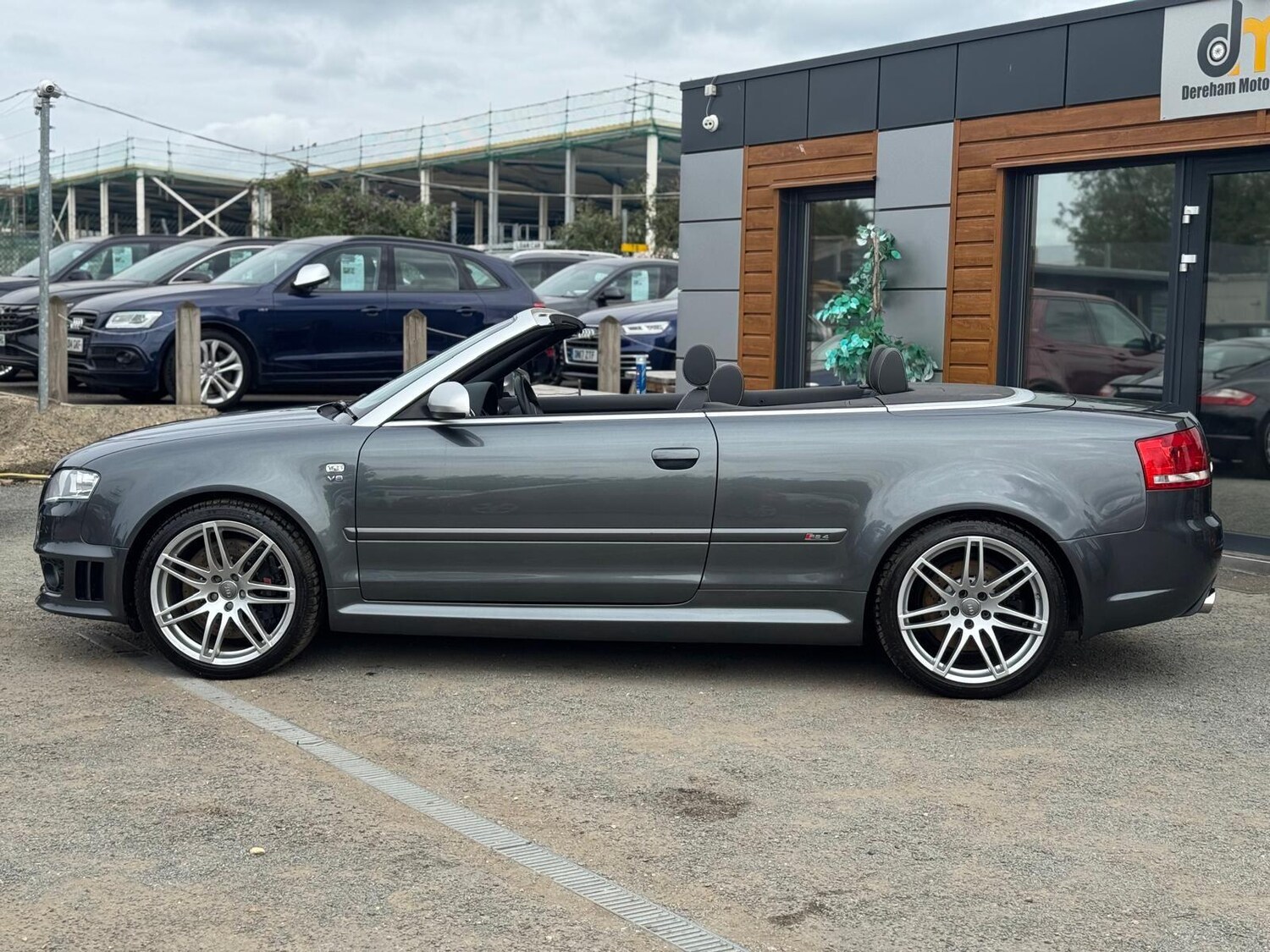 Used Audi RS4 2008 for sale - 77934141: Photo 15