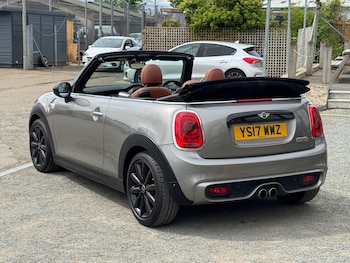 Used MINI Convertible 2017 for sale - 78608830: Photo