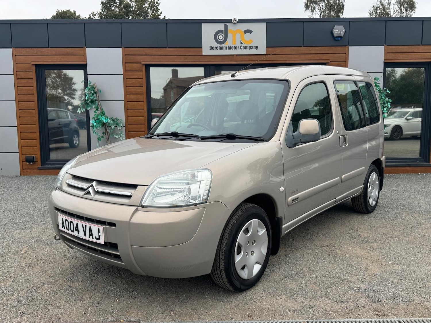 Used Citroen Berlingo 2004 for sale - 76370170: Photo 1