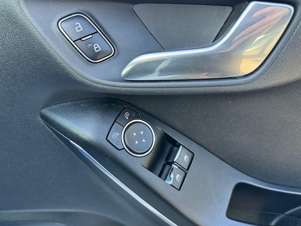 Used Ford Fiesta 2018 for sale - 76190050: Photo 18