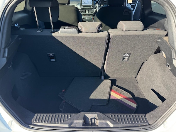 Used Ford Fiesta 2018 for sale - 76190050: Photo 32