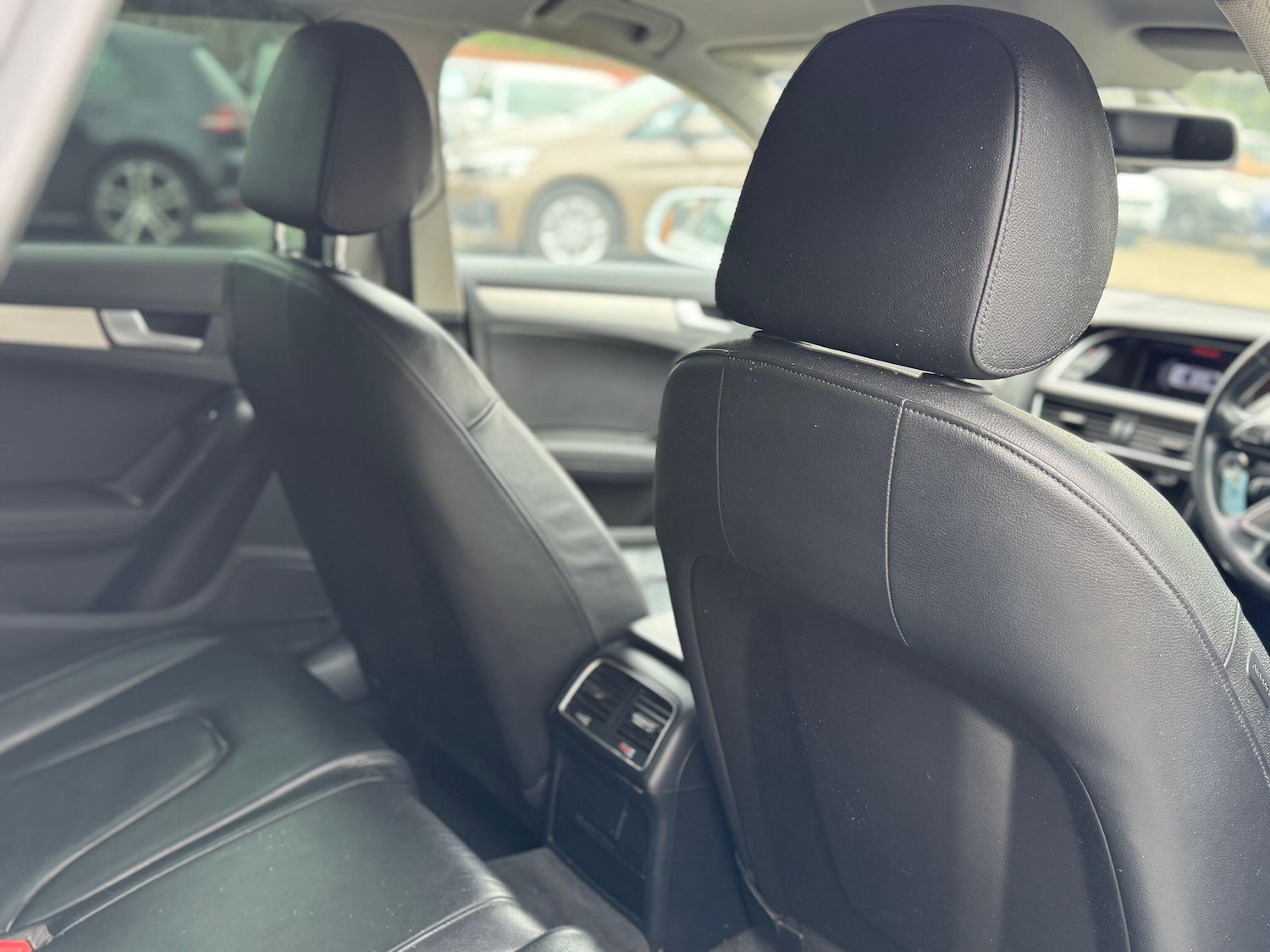 Used Audi A4 2014 for sale - 76592363: Photo 17