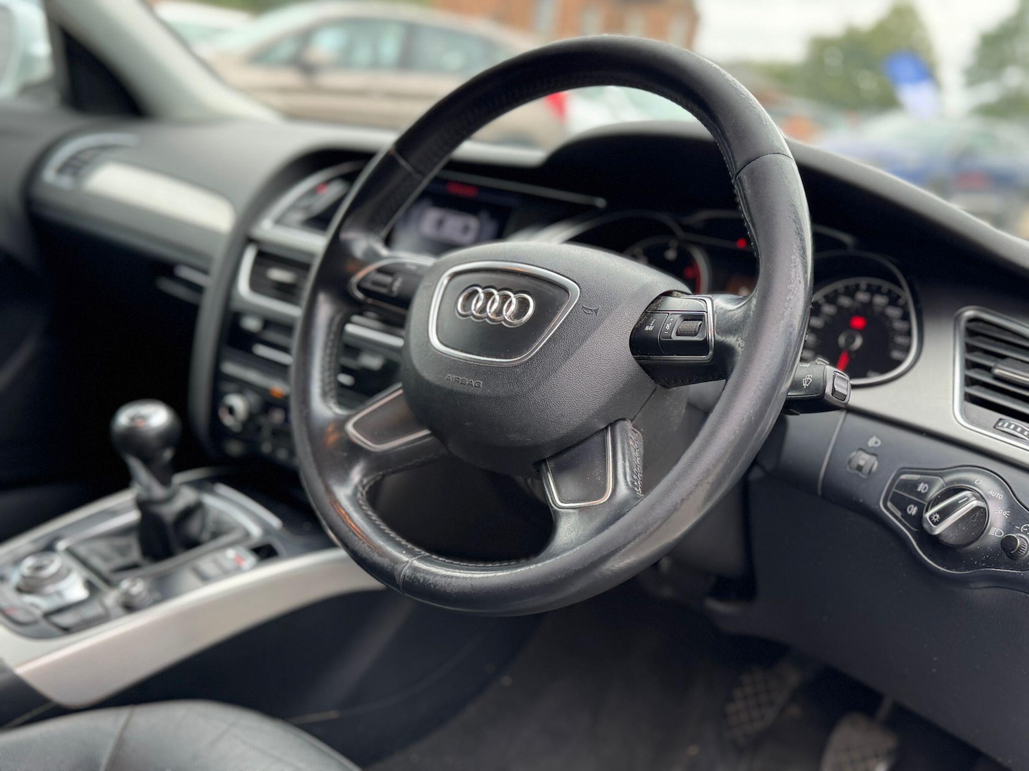 Used Audi A4 2014 for sale - 76592363: Photo 25