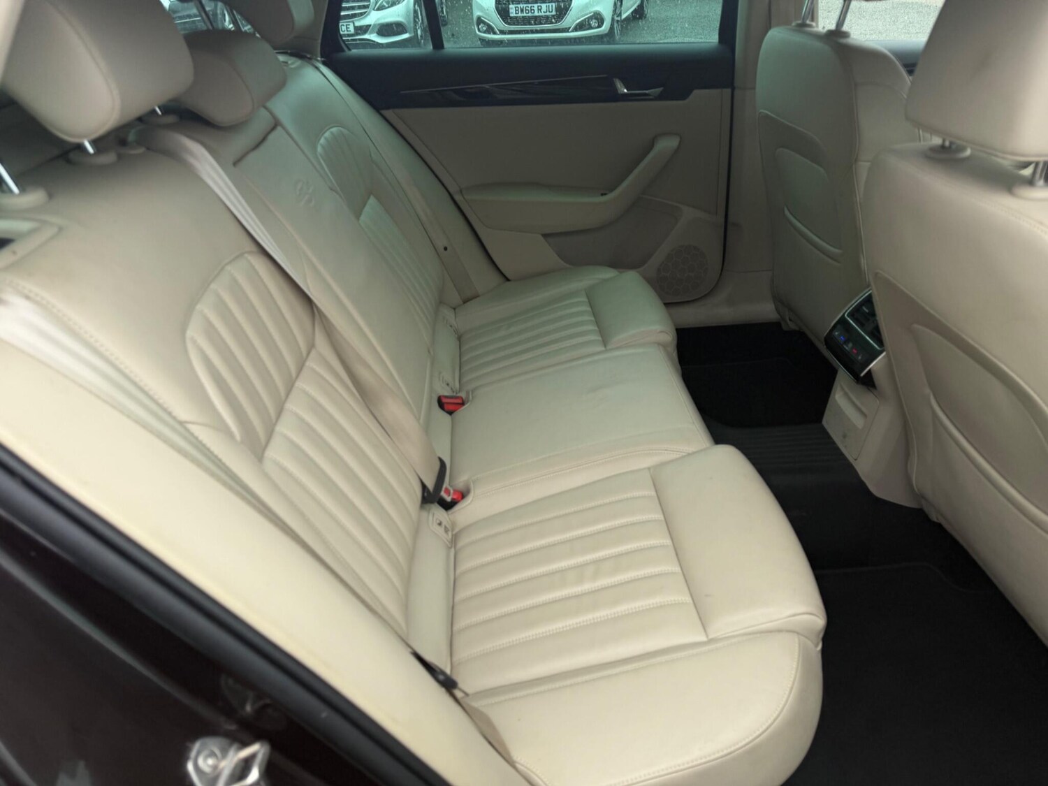 Used Skoda Superb 2017 for sale - 77934196: Photo 12