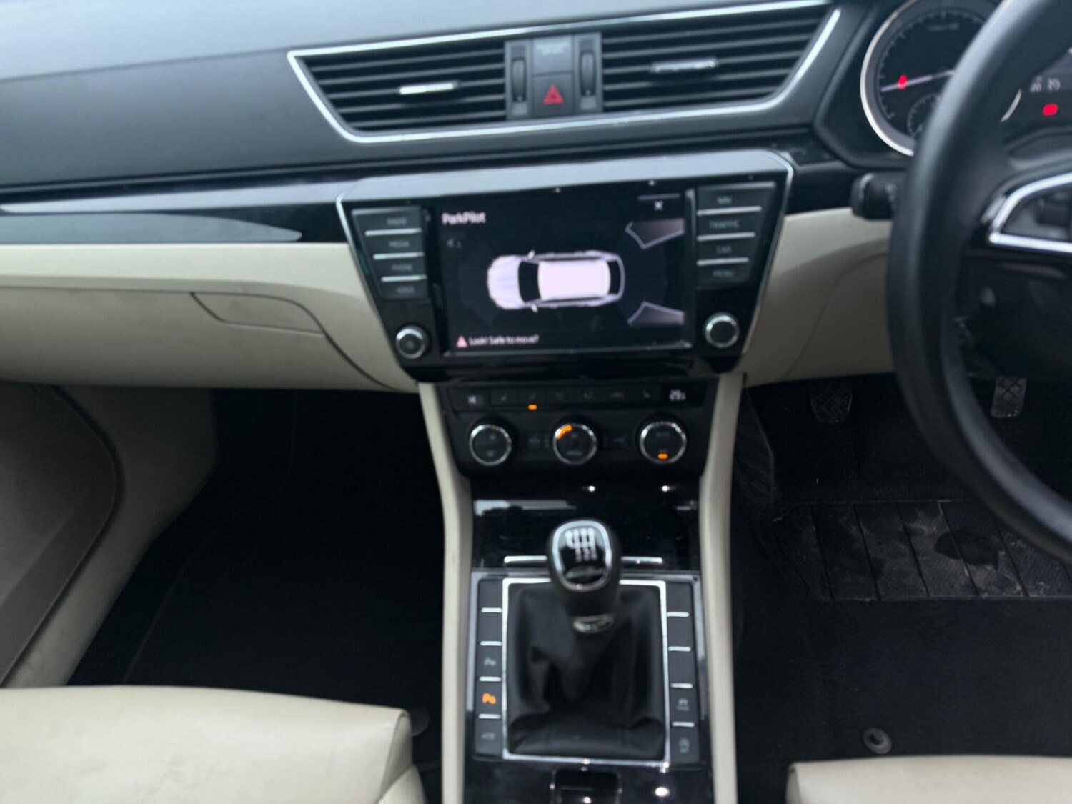 Used Skoda Superb 2017 for sale - 77934196: Photo 15