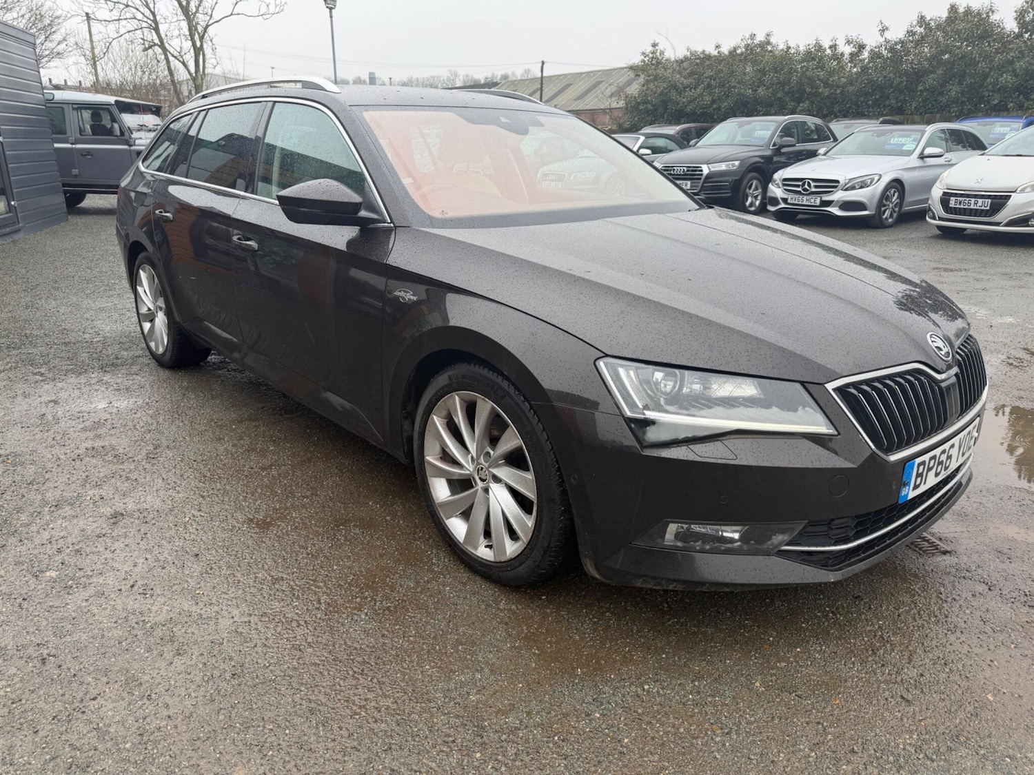Used Skoda Superb 2017 for sale - 77934196: Photo 3