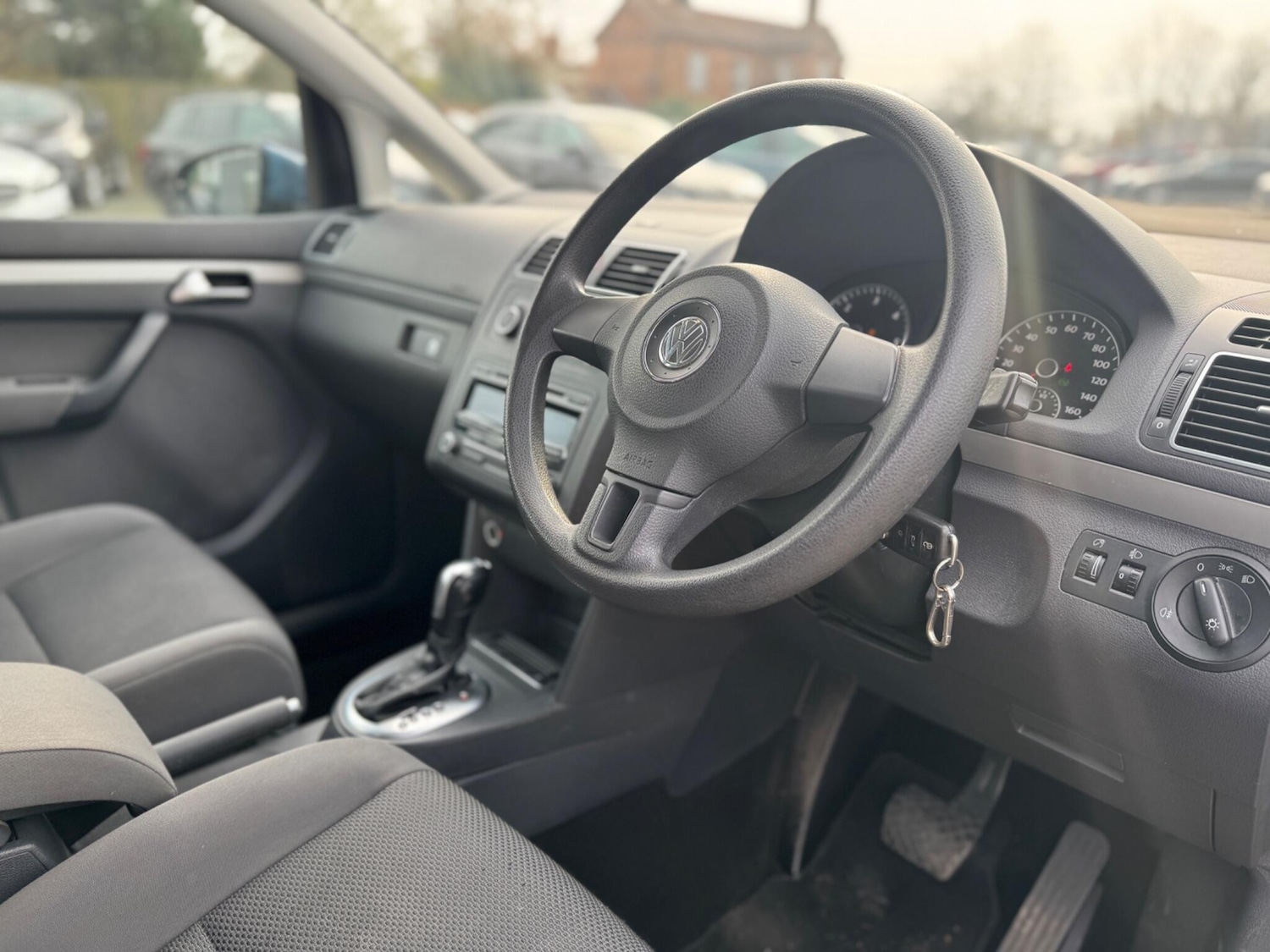 Used Volkswagen Touran 2012 for sale - 77994137: Photo 12