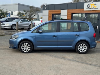 Used Volkswagen Touran 2012 for sale - 77994137: Photo