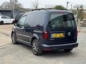 Used Volkswagen Caddy 2017 for sale - 77957869: Photo