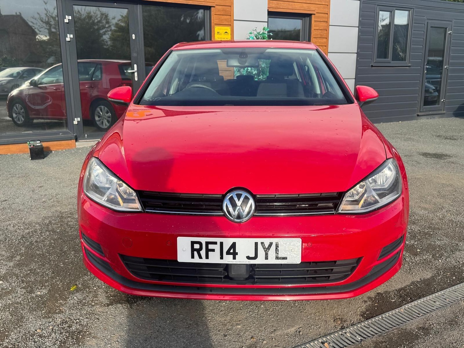 Used Volkswagen Golf 2014 for sale - 76457327: Photo 2