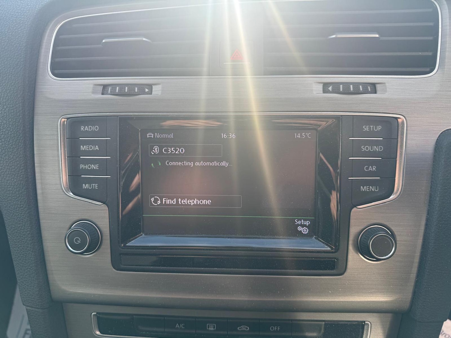 Used Volkswagen Golf 2014 for sale - 76457327: Photo 27