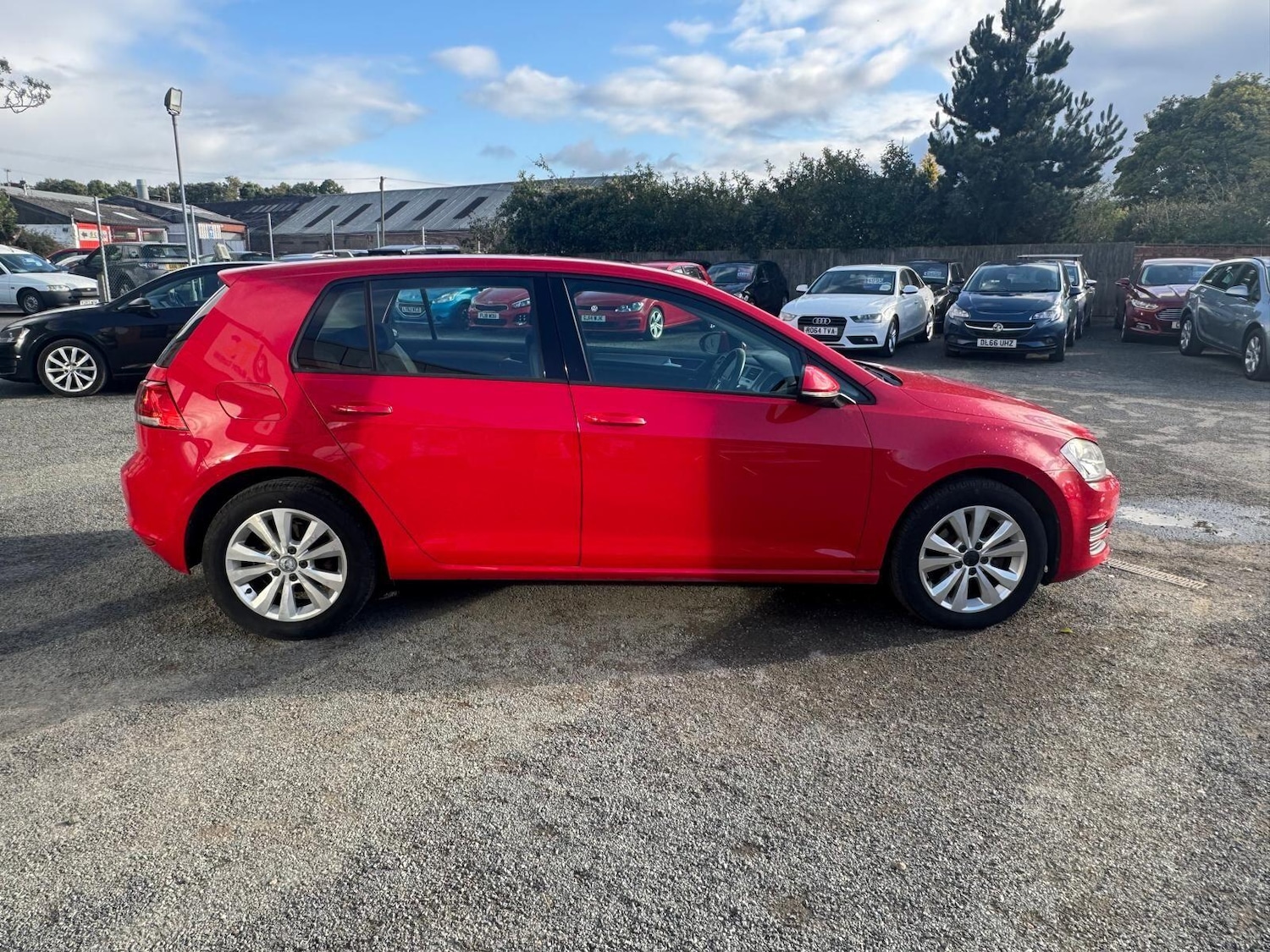 Used Volkswagen Golf 2014 for sale - 76457327: Photo 7