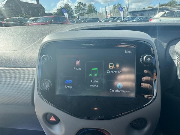 Used Peugeot 108 2018 for sale - 76151907: Photo 24