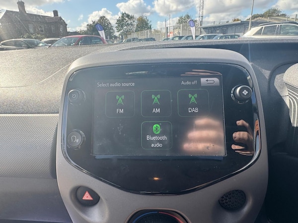 Used Peugeot 108 2018 for sale - 76151907: Photo 26