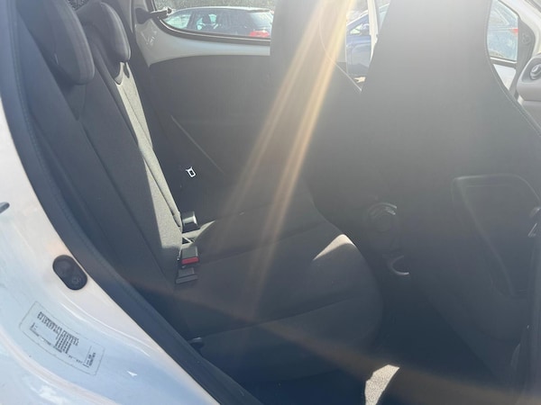Used Peugeot 108 2018 for sale - 76151907: Photo 30